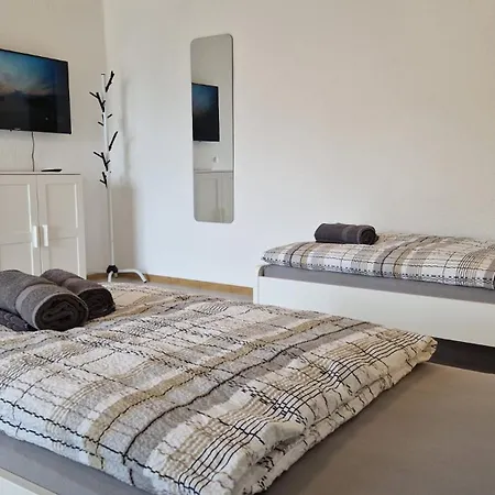 Apartmán Monteurwohnung 4 & Wlan *