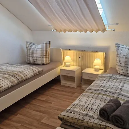 Apartmán Monteurwohnung 4 & Wlan